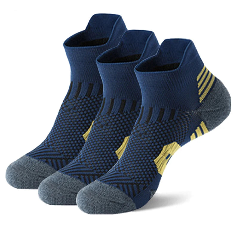 3-Pair Sports Socks – Non-Slip, Quick-Dry Training Socks for Running & Basketball