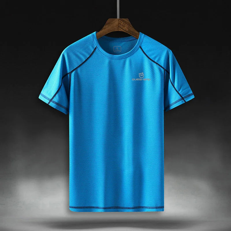 QUESHARK Men’s Quick Dry Running T-Shirt – Ultralight Breathable Gym Fitness Top