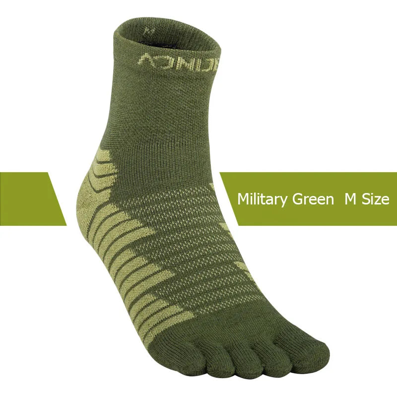 AONIJIE Five-Toe Running Socks Quarter Athletic Toe Socks with Thick Cushion