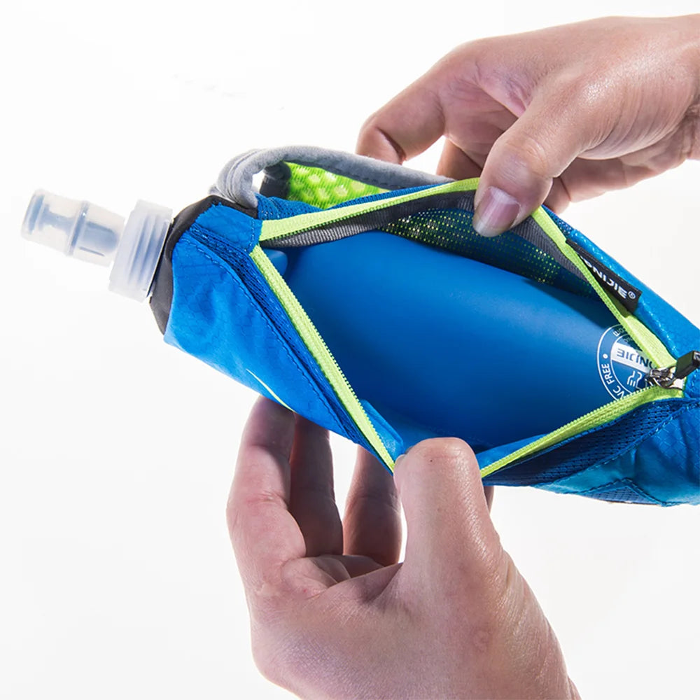 AONIJIE E908 Handheld Running Water Bottle Pack – Hydration Wrist Bag with Pocket for Storage