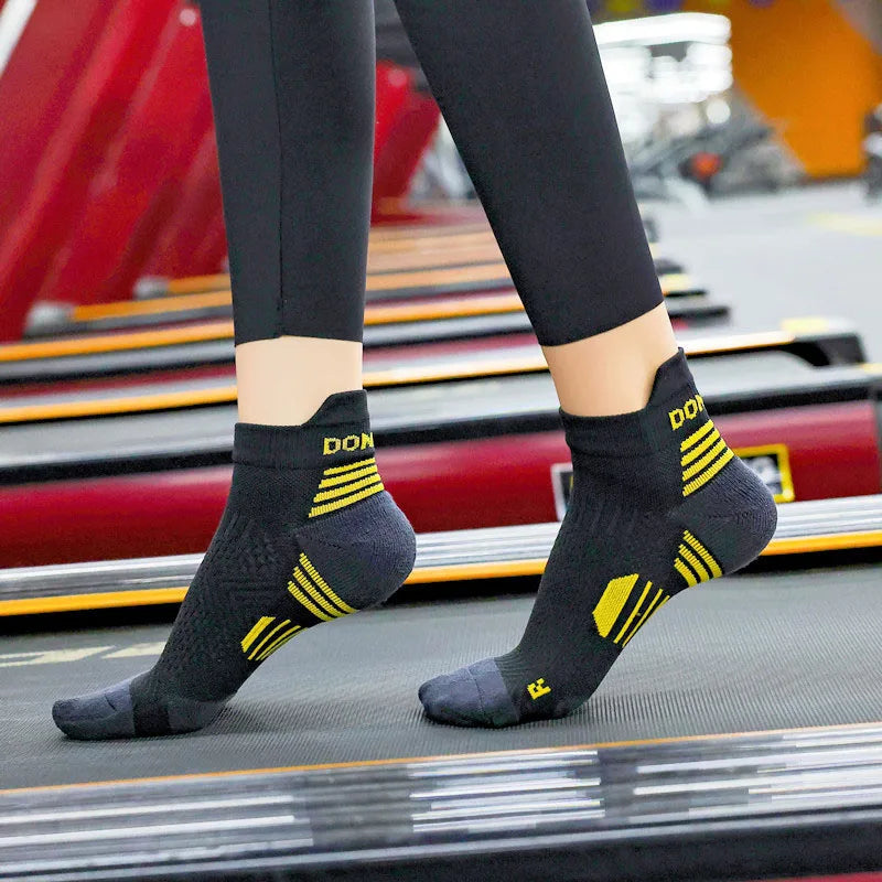 YWSLRC Professional Marathon Running Socks – Cushioned, Breathable, Low-Cut Sports Socks